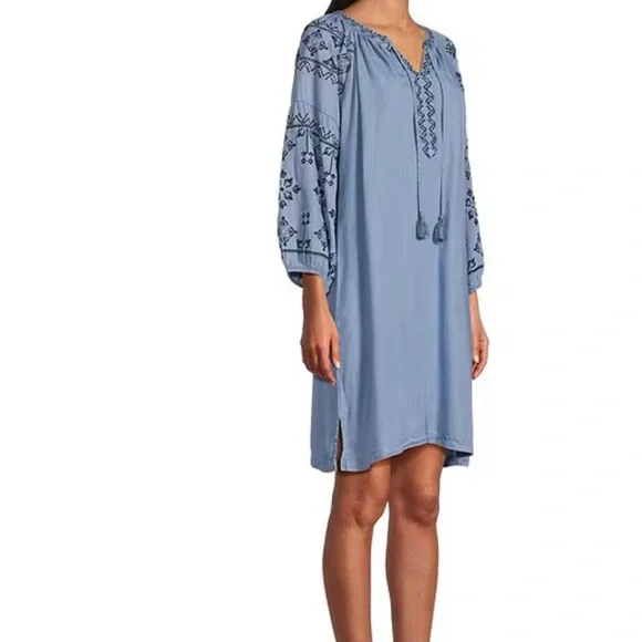 Nurture by Westbound dress, blue, size Large, 3/4 sleeves worn once, smoke free - Picture 10 of 13